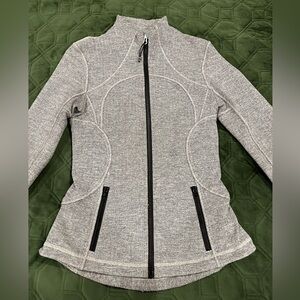 Lululemon Define side 6